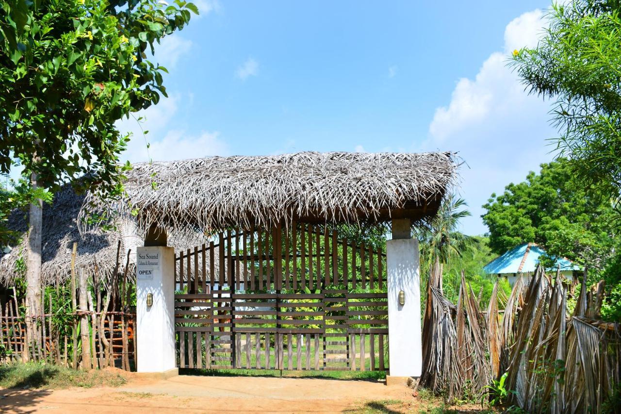 Sea Sound Cabana & Restaurant Тангалла Экстерьер фото
